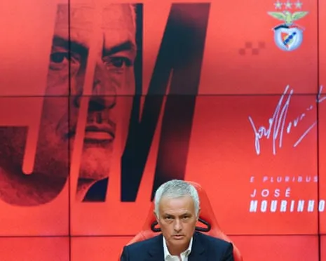 José Mourinho Makes a Comeback to Sport Lisboa e Benfica: An Intriguing Move for the Legendary Manager?